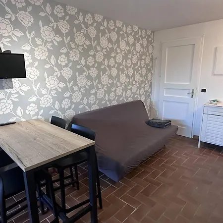 Confortable T2 Bis Aux Issambres Avec Terrasse Et Acces Piscine Et Tennis - Fr-1-768-109 Apartamento